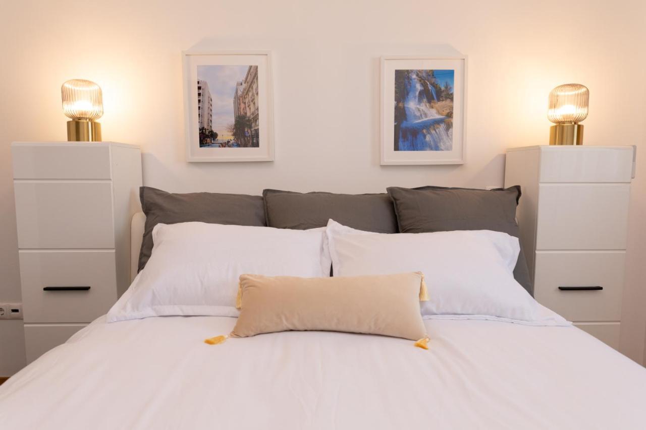 Nobel: Premium Two-Room Apartment In Bucharest'S City Center! Exteriör bild